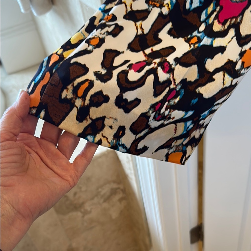 CHICOS Colorful Abstract Print Pants - Picture 6 of 8